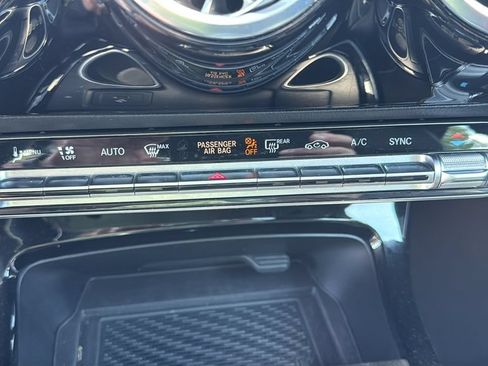 Used 2025 Mercedes-Benz CLA 250 image 31