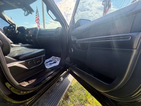 Used 2018 Ford Expedition Max Limited RWD image 24