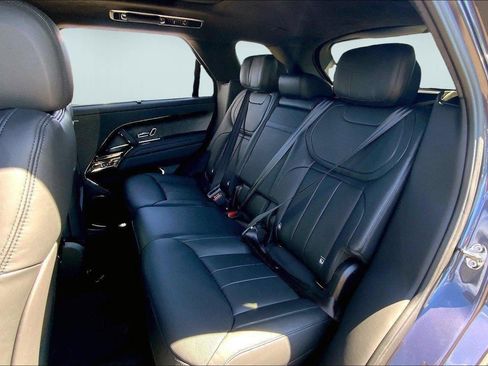 New 2025 Land Rover Range Rover Sport Autobiography AWD/4WD image 11