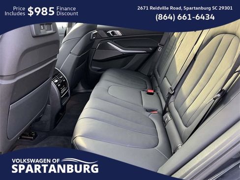 Used 2022 BMW X5 M50i image 12