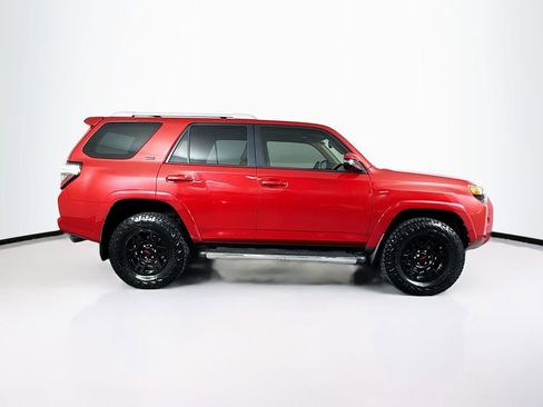 Used 2018 Toyota 4Runner SR5 Premium image 11