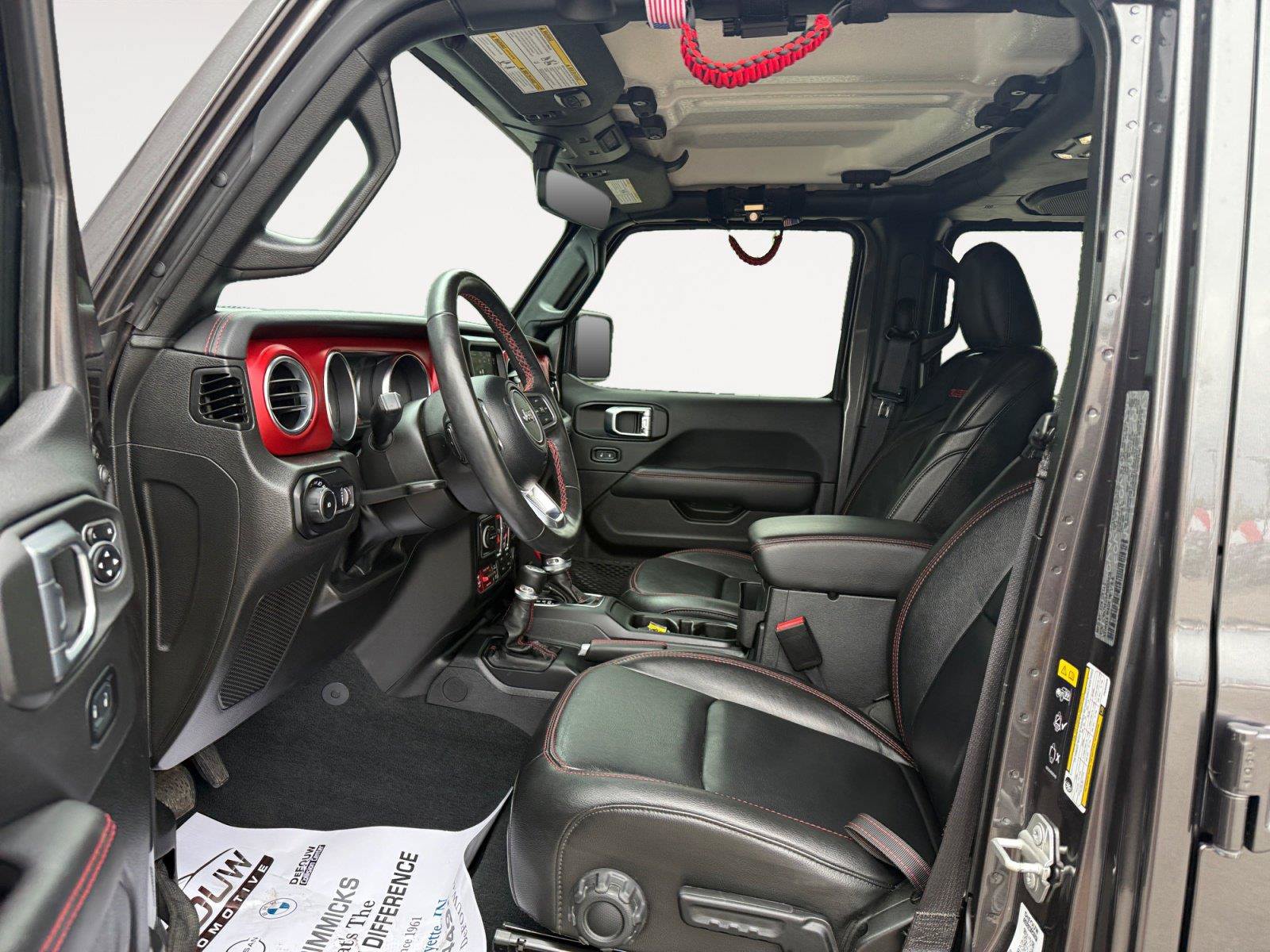 Used 2023 Jeep Wrangler Unlimited Rubicon AWD/4WD image 10