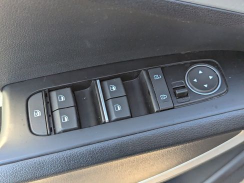 Used 2020 Kia Soul LX image 22