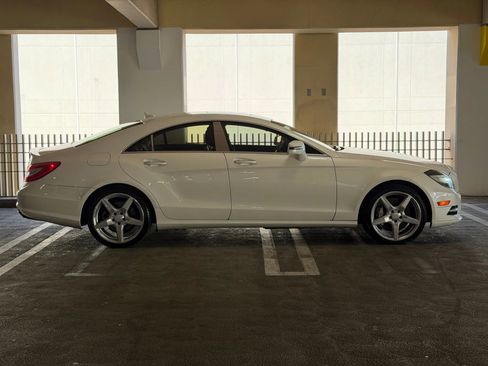 Used 2014 Mercedes-Benz CLS 550 4MATIC w/ Premium 1 Package image 6