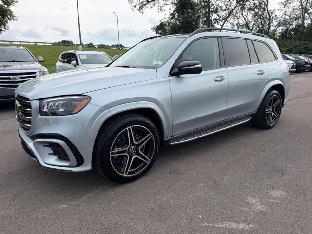 New 2026 Mercedes-Benz GLS 450 4MATIC image 2
