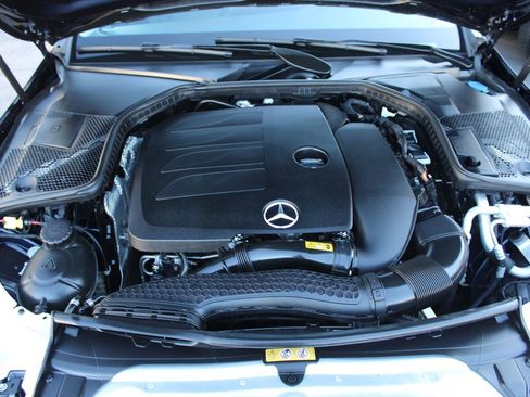 Used 2019 Mercedes-Benz C 300 Sedan image 34