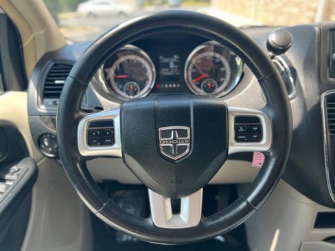 Used 2012 Dodge Grand Caravan Crew image 11