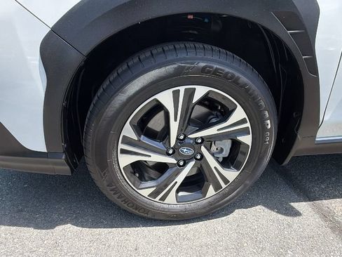Used 2025 Subaru Crosstrek 2.5i Premium AWD/4WD image 10