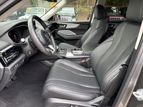 Used 2024 Acura MDX FWD image 9