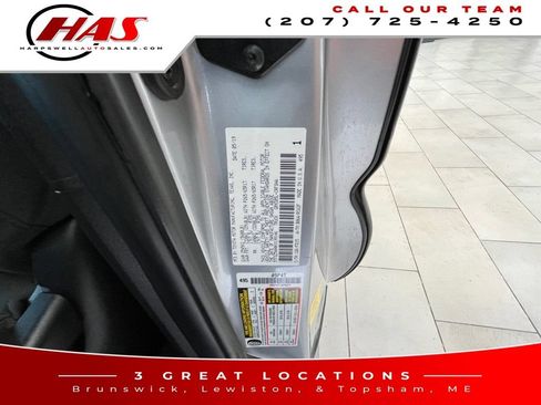 Used 2019 Toyota Tacoma TRD Sport AWD/4WD image 18
