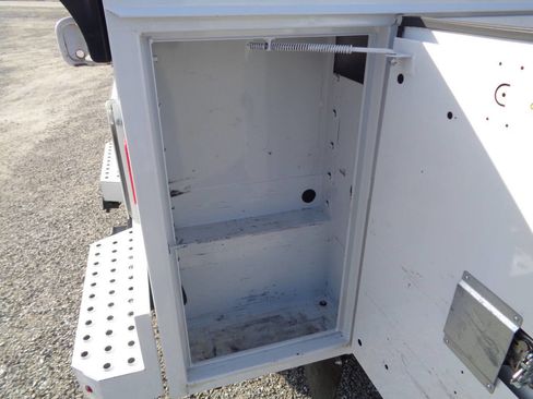 Used 2022 Ford F250 XL w/ Power Equipment Group image 20