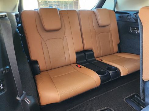 Used 2022 Lexus RX 350L w/ Premium Package image 94