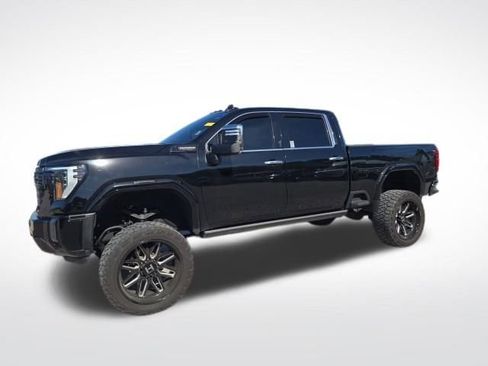 Used 2024 GMC Sierra 2500 Denali Ultimate AWD/4WD image 6