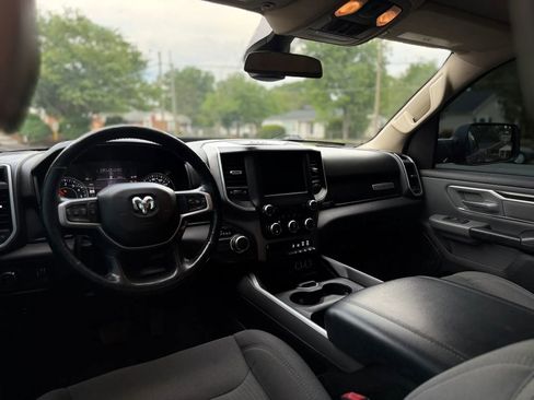 Used 2020 RAM 1500 Big Horn RWD image 10