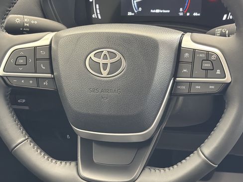 New 2026 Toyota Grand Highlander XLE AWD/4WD image 17