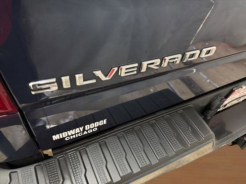 Used 2020 Chevrolet Silverado 1500 Custom w/ Custom Value Package image 7