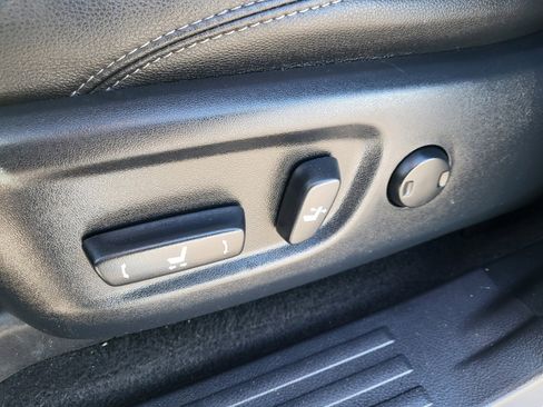 Used 2020 Toyota 4Runner SR5 Premium image 15