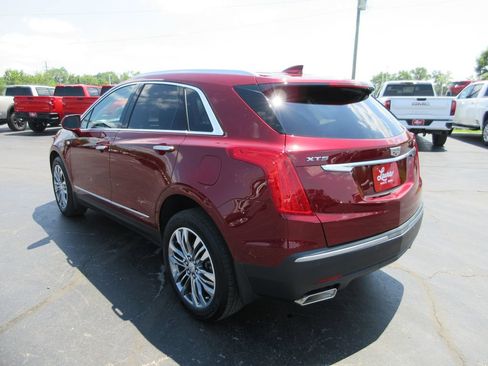 Used 2018 Cadillac XT5 Premium Luxury FWD image 9