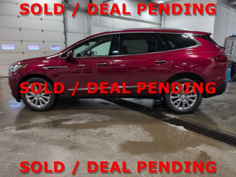 Used 2019 Buick Enclave Premium w/ Experience Buick Package image 4