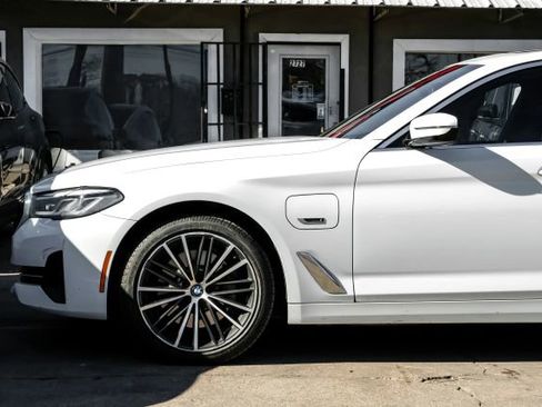 Used 2023 BMW 530e image 21