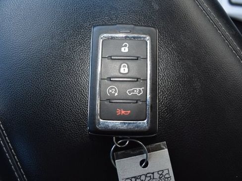 Used 2023 Jeep Grand Cherokee L Limited AWD/4WD image 8