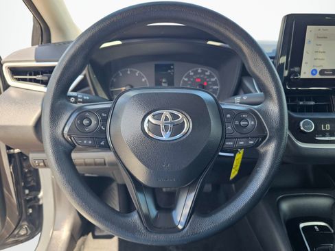 Used 2023 Toyota Corolla LE FWD image 17