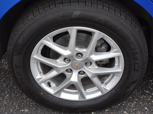 Used 2024 Chevrolet Equinox LS w/ LS Convenience Package AWD/4WD image 9