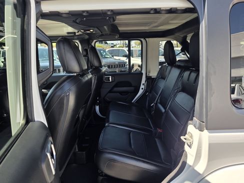 Certified 2023 Jeep Wrangler Unlimited Sahara AWD/4WD image 17