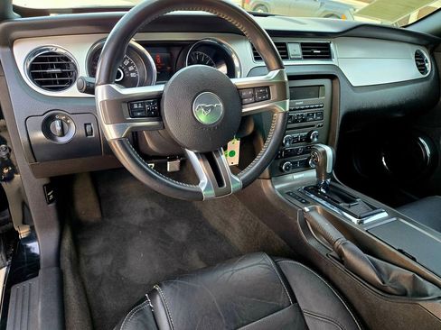 Used 2014 Ford Mustang Premium image 8