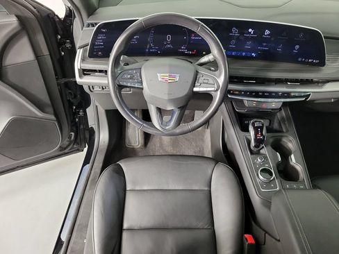 Certified 2024 Cadillac XT4 Premium Luxury AWD/4WD image 17
