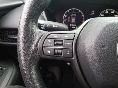 Certified 2023 Honda HR-V LX image 20