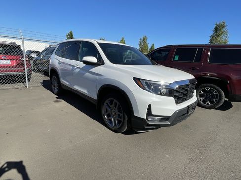 Used 2023 Honda Passport EX-L image 5