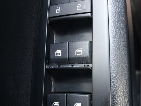 Used 2023 Kia Soul LX FWD image 21