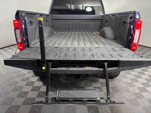 Used 2021 Ford F250 Lariat w/ Lariat Ultimate Package image 31