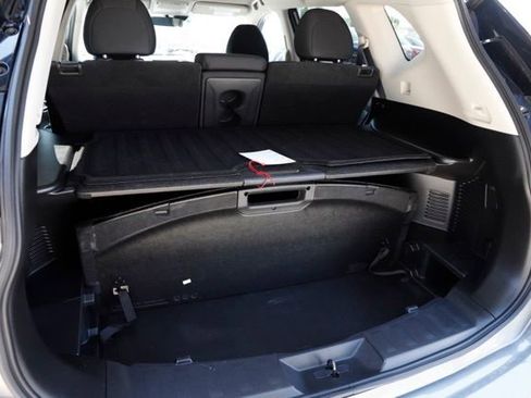Used 2019 Nissan Rogue SV AWD/4WD image 7