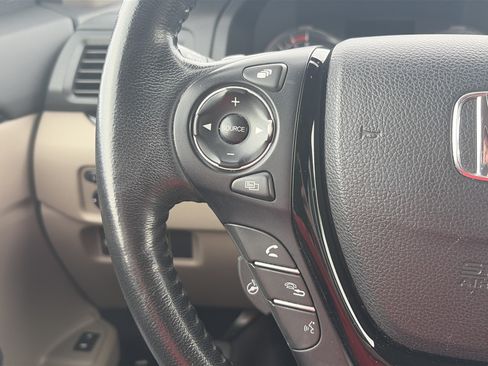 Used 2017 Honda Pilot Elite image 26