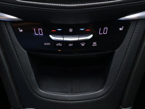 Used 2021 Cadillac XT5 Luxury w/ LPO, Floor Liner Package FWD image 21