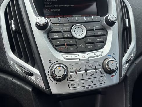 Used 2011 GMC Terrain SLT FWD image 16