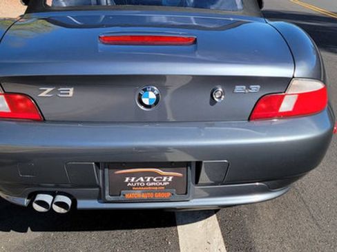 Used 2000 BMW Z3 2.5i image 17
