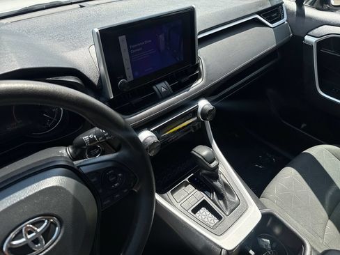 Used 2023 Toyota RAV4 XLE FWD image 22