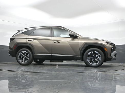 Used 2025 Hyundai Tucson SEL AWD/4WD image 47