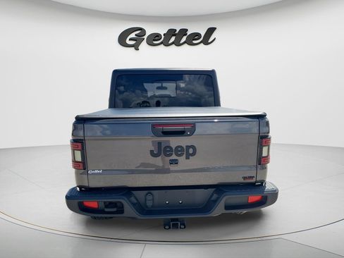 Used 2023 Jeep Gladiator Sport AWD/4WD image 6