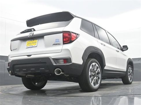 New 2025 Honda Passport EX-L image 33