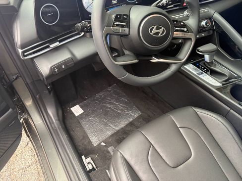 New 2026 Hyundai Elantra Limited FWD image 12