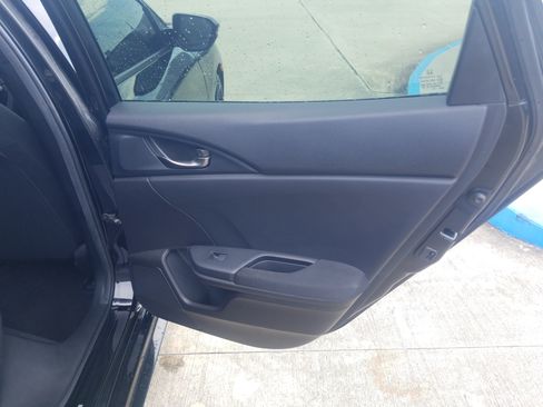 Used 2017 Honda Civic Sport image 14