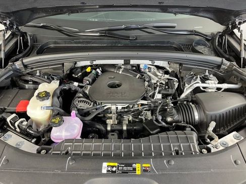 Used 2026 Jeep Grand Cherokee Altitude image 48