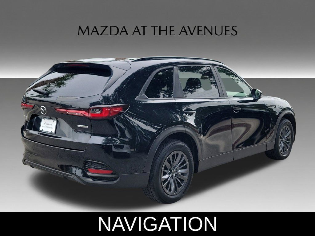 Used 2025 MAZDA CX-70 3.3 Turbo w/ Preferred Package AWD/4WD image 4