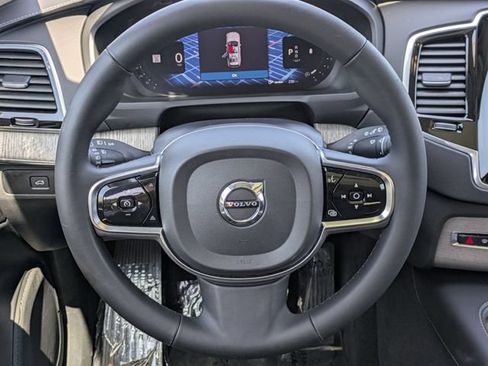 Certified 2024 Volvo XC90 B6 Ultimate w/ Lounge Package AWD/4WD image 17