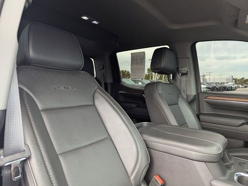 Used 2024 GMC Sierra 1500 Denali w/ Technology Package image 11