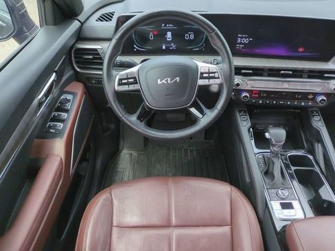 Used 2023 Kia Telluride EX w/ EX Captain's Chair Package AWD/4WD image 16